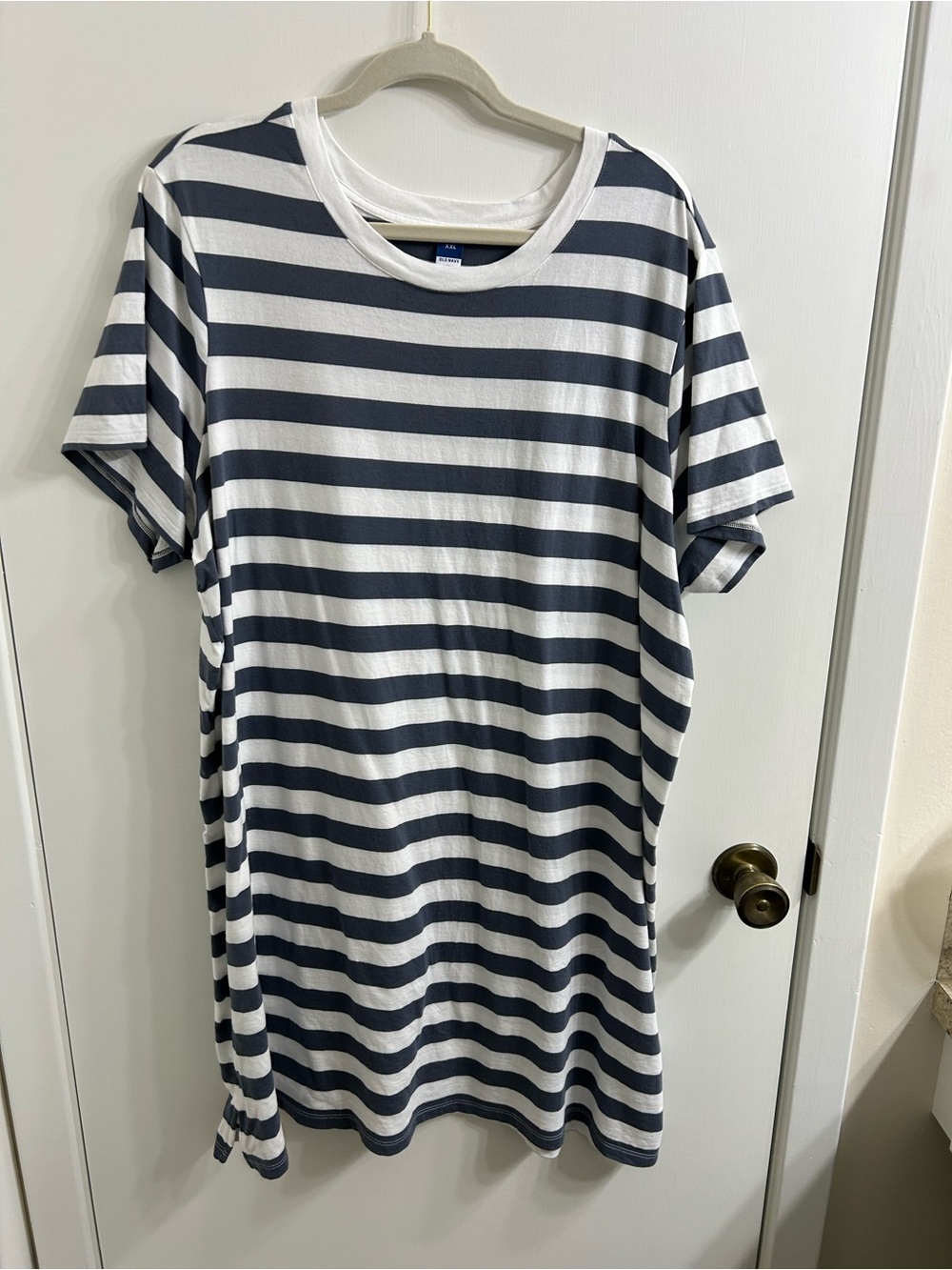 Old Navy Classic Navy & White Striped Women’s Crew Neck T-Shirt Dress